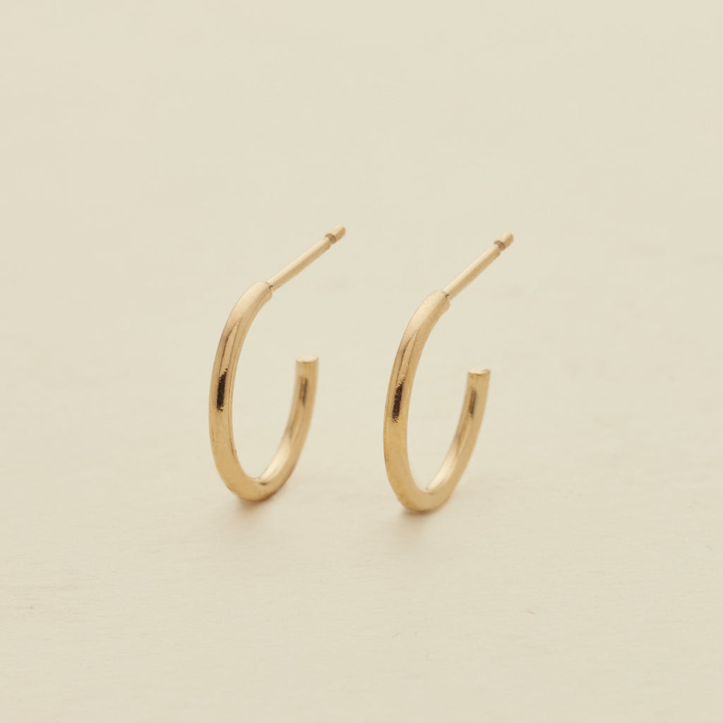 Essential Hoop Earrings